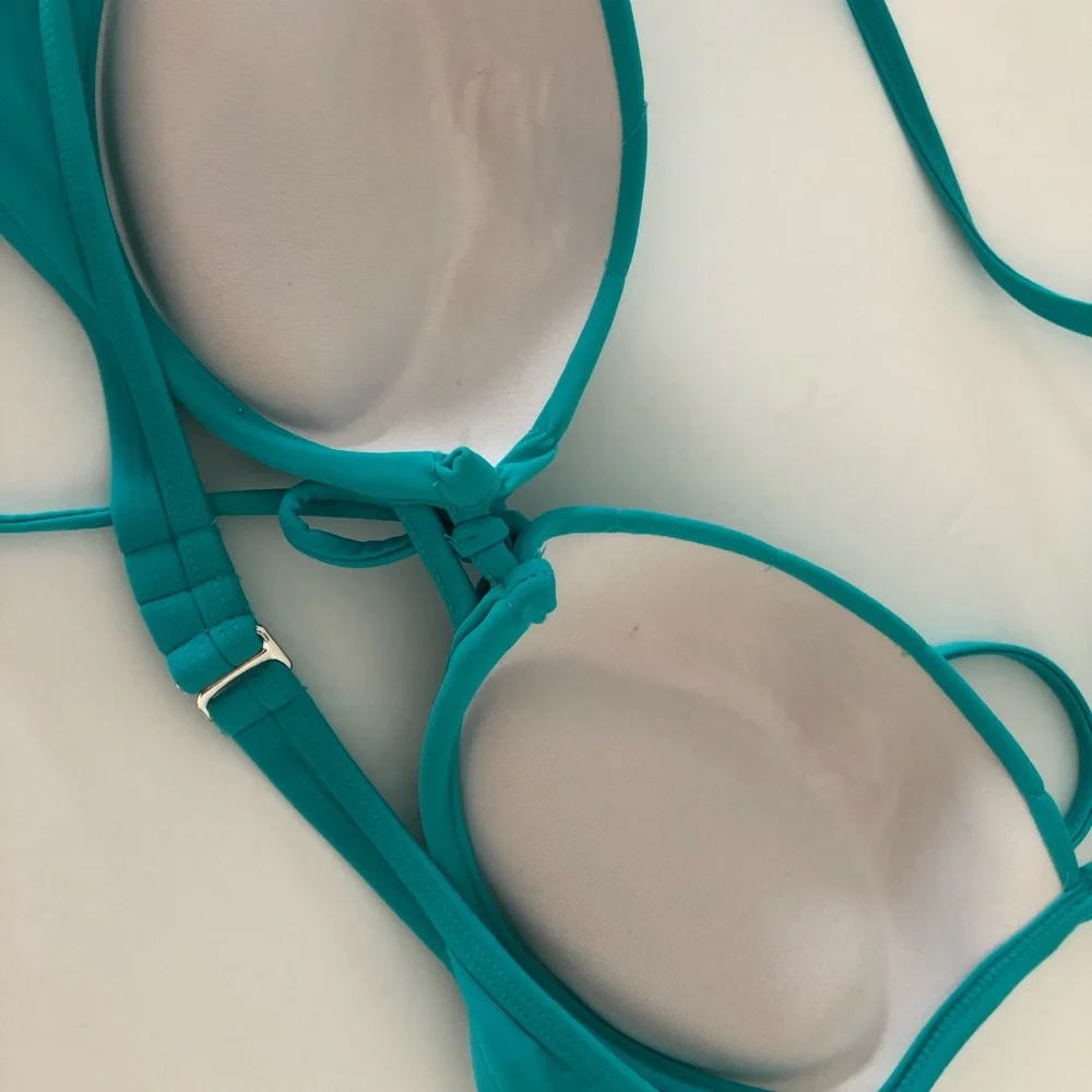 Xhilaration Padded Push-up Bikini Top Size… - Picture 4 of 7
